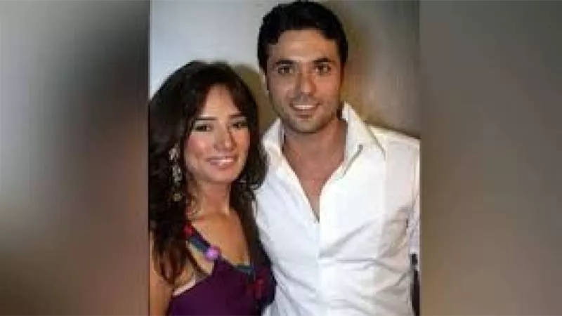 23 ألف إسترليني.. استئناف أحمد عز بسداد مصروفات أولاده من زينة