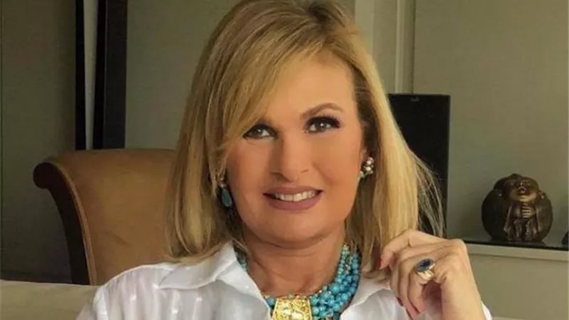 يسرا تصدم جمهورها وتقرر إعتزال الفن