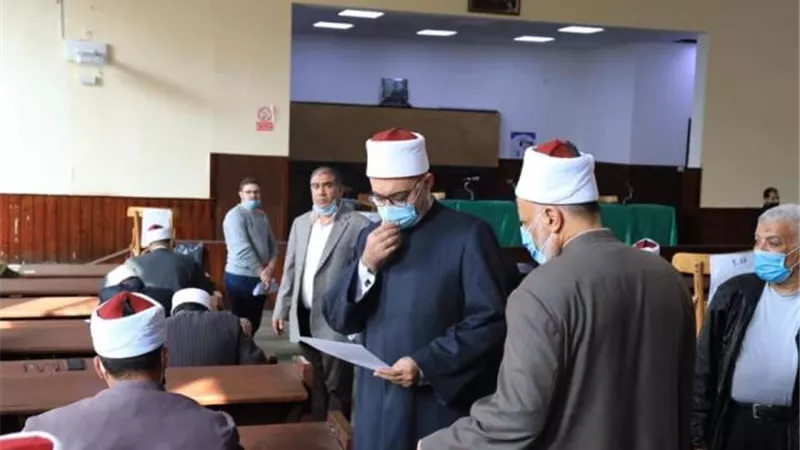 شاهد.. كيف يختار ”البحوث الإسلامية” الكفاءات من وعاظ الأزهر؟