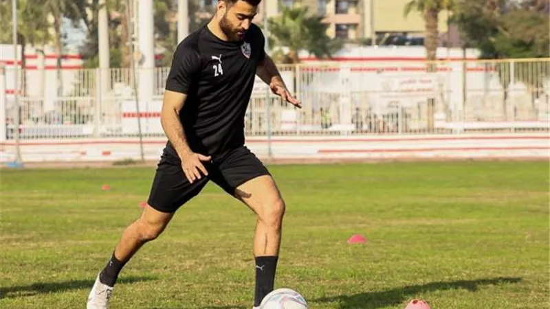 بدون ساسي.. المثلوثي يصل مقر الزمالك للتدريب