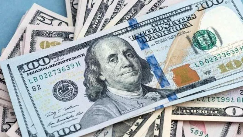 سعر الدولار اليوم بختام التعاملات.. الأخضر يتأرجح