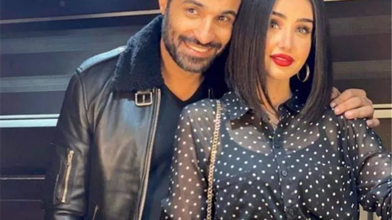 بكلمات وصورة رومانسية.. أحمد فهمي يحتفل بعيد ميلاد هنا الزاهد