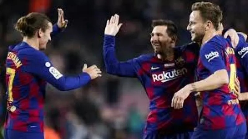 ميسي وجريزمان يقودان هجوم برشلونة أمام بلباو في الليجا