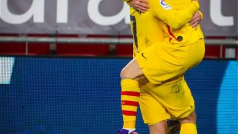 برشلونة يقسو على بلباو بثلاثية وينتزع المركز الثالث في الليجا