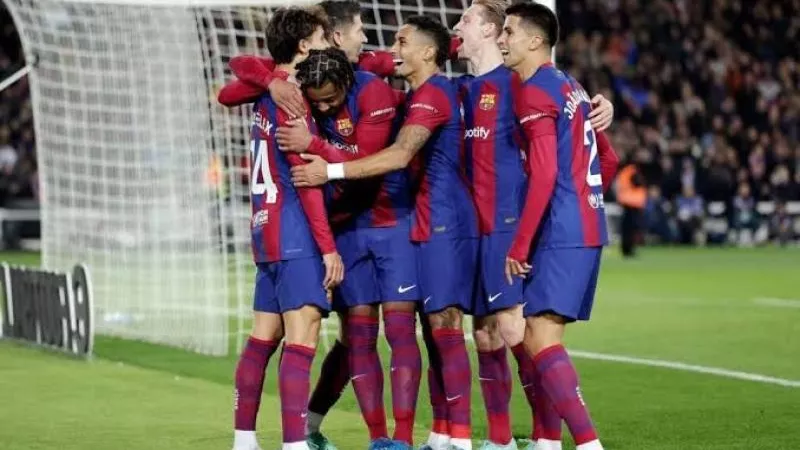 موعد مباراة برشلونة وإشبيلية في الدوري الإسباني