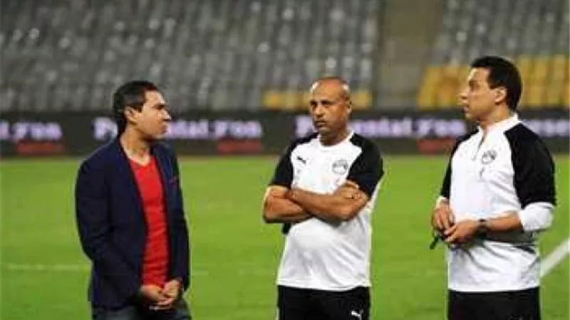 الرجل الغامض يدخل علاقة منتخب مصر باتحاد الكرة في النفق المظلم