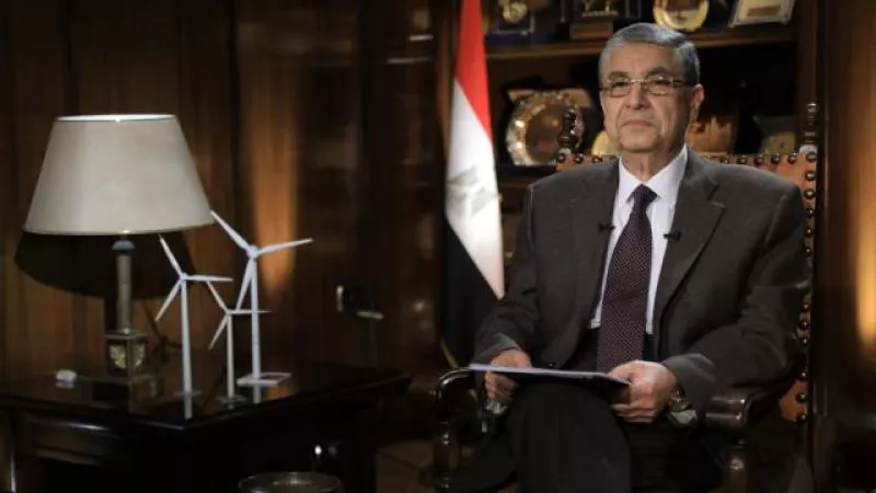 وزير الكهرباء يقدم اعتذاره للشعب ويكشف موعد انتهاء خطة تخفيف الأحمال