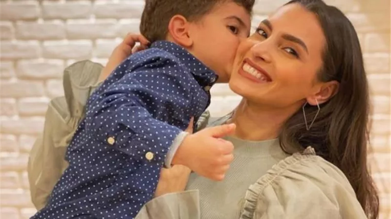 كارمن سليمان تحتفل بعيد ميلاد نجلها ”زين”: ربنا يحميك
