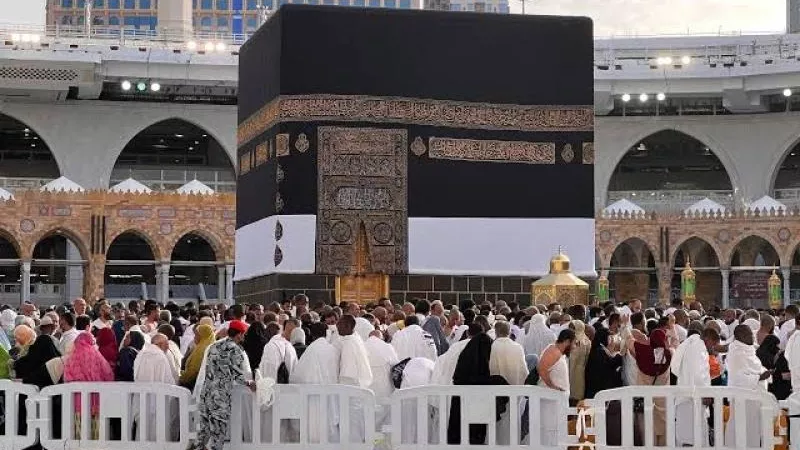 لحجاج البيت.. طرق بسيطة للوقاية من ضربات الشمس والإجهاد الحرارى أثناء  مناسك الحج