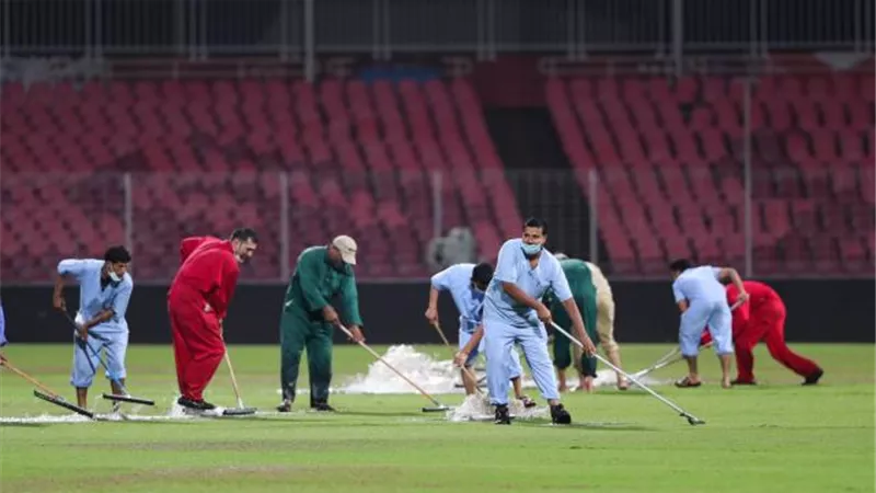 الثلوج تؤجل انطلاق مباراة اتحاد جدة وضمك بالدوري السعودي