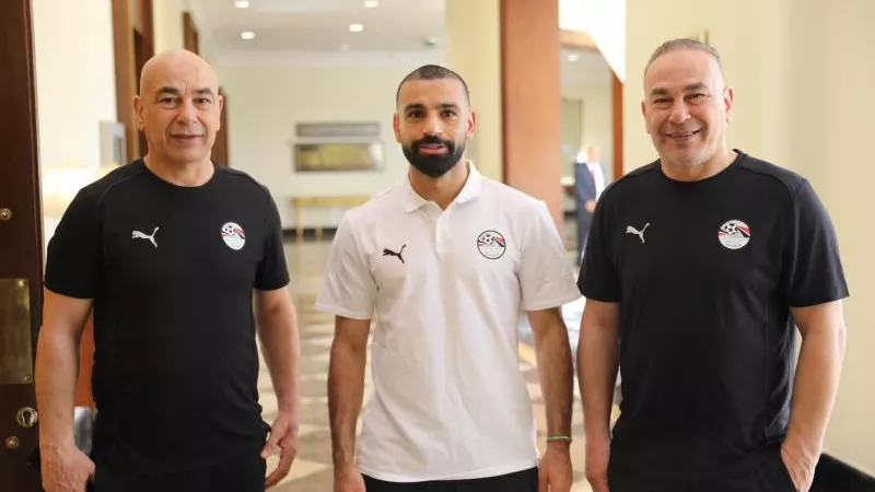 الظهور الأول مع حسام حسن.. شاهد انضمام محمد صلاح لمعسكر منتخب مصر