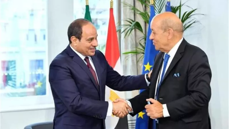 تفاصيل مباحثات السيسى مع وزير الخارجية الفرنسى