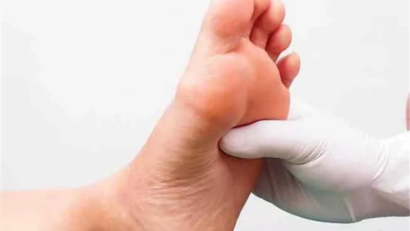 6 طرق لعلاج تنميل الأطراف ...تعرف عليهم
