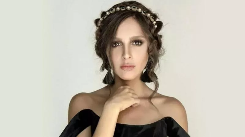 قبل عقد قرانهما..  حكايات جميلة عوض وأحمد حافظ