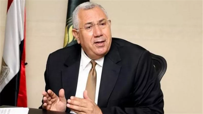 وزير الزراعة يؤكد أهمية دور التعاونيات فى تشجيع الفلاحين على زراعة المحاصيل الاستراتيجية