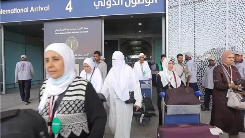 استقبال حافل في مطار المدينة المنورة لحجاج القرعة
