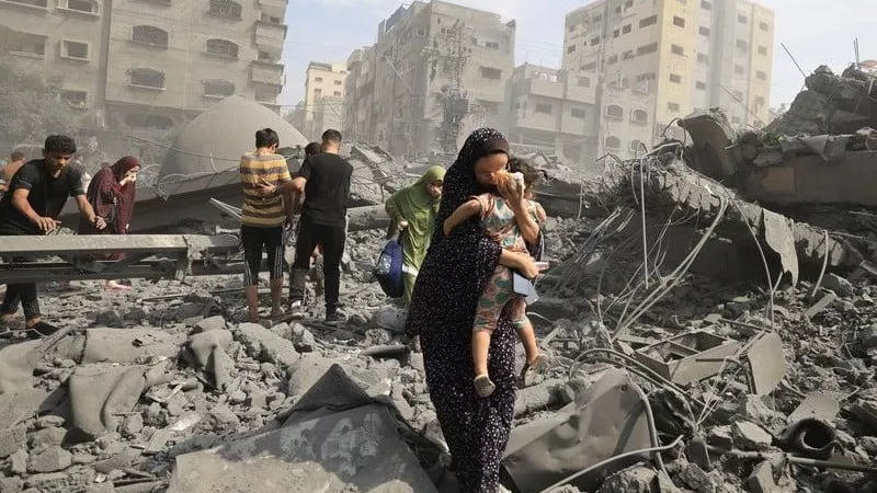 أخبار غزة الآن.. إسرائيل ترتكب مجزرة جديدة في مدرسة تأوي نازحين بالقطاع