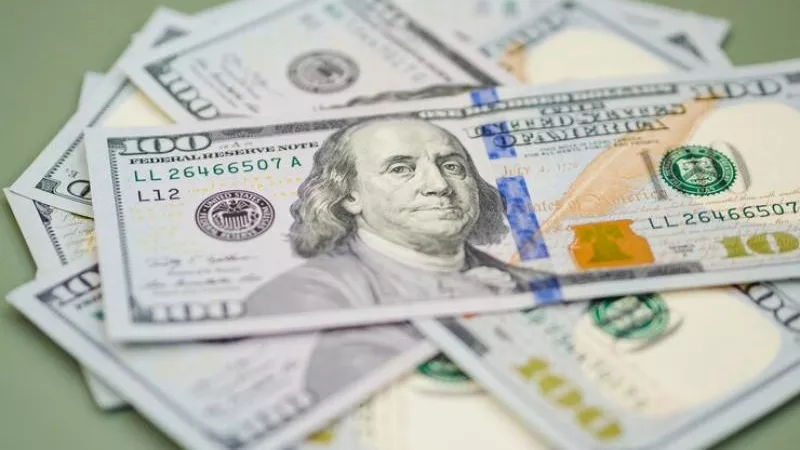 جنون الأخضر.. سعر الدولار اليوم الإثنين 10-6-2024