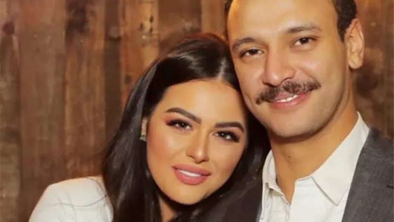 أحمد خالد صالح يرد على توقعات ليلى عبد اللطيف بشأن انفصاله عن هنادي مهنى