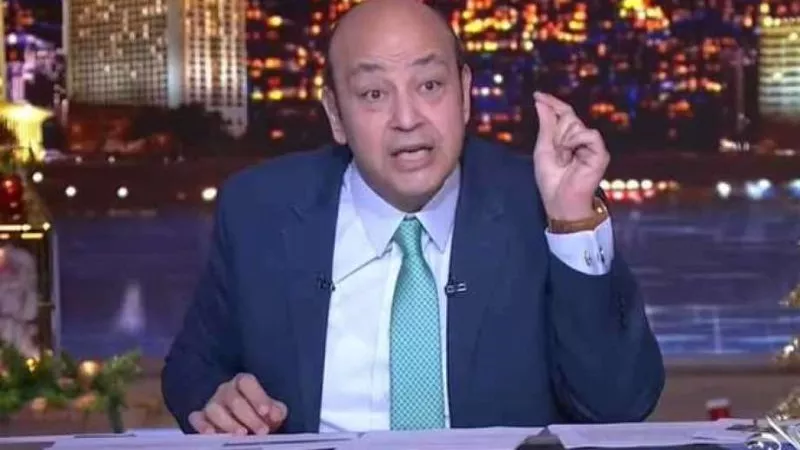 الراجل  عارف شغله.. عمرو أديب يكشف السبب الرئيسي وراء واقعة صفع الشاب
