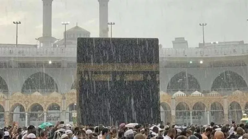 حالة الطقس في السعودية.. ارتفاع في درجات الحرارة ونصائح للحجاج للتعامل مع الطقس السيىء