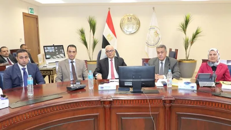 التعليم تستعرض تقرير غرفة العمليات في ثانى أيام امتحانات الثانوية العامة 2024 الدور الأول