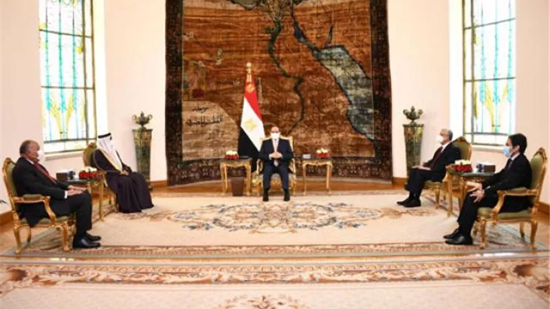 كواليس مباحثات السيسى مع رئيس الاتحاد العربى