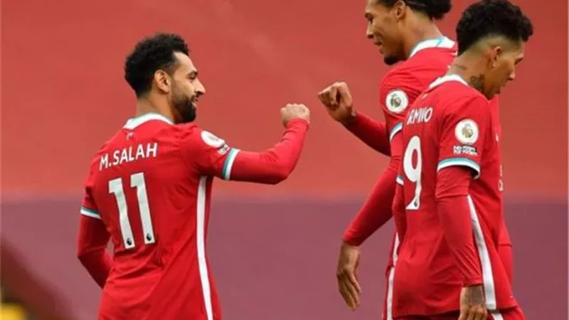 عاجل.. صلاح يقود هجوم ليفربول أمام مانشستر يونايتد في الدوري الإنجليزي