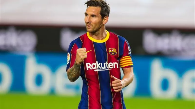 عاجل.. ميسي يزين هجوم برشلونة ضد بيلباو بنهائي كأس السوبر الإسباني