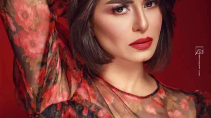 منة فضالي تلفت الأنظار بإطلالة مختلفة