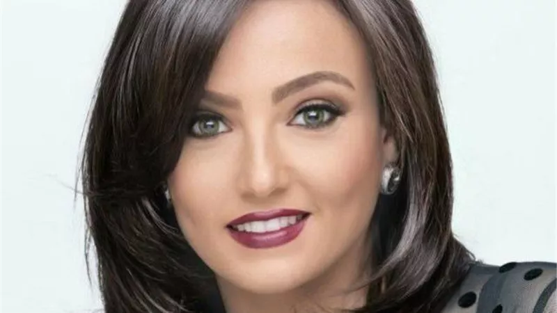 بشرى ترد على إهانة عضو بالبرلمان للفنانين :فشلة ومعقدين وجهلة