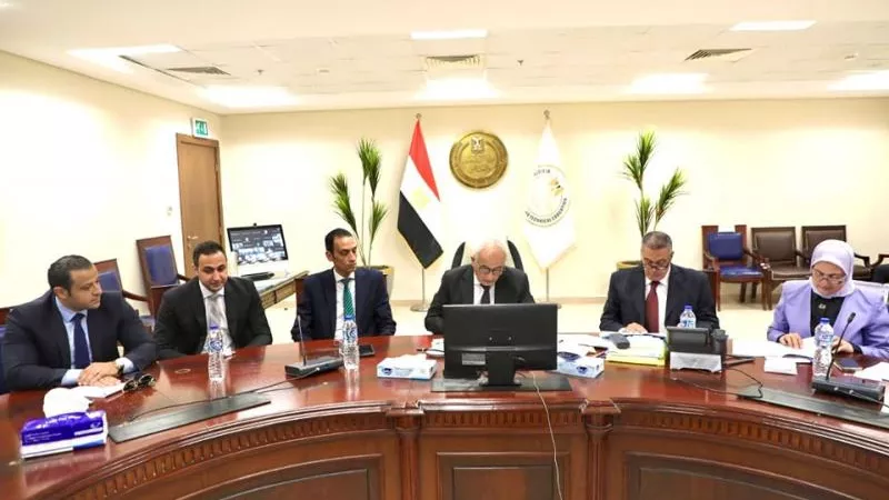 وزير التعليم يقرر إدخال طلبة الثانوية العامة اللجان في الثامنة والربع