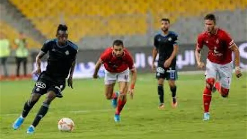 اتحاد الكرة يرفض طلب بيراميدز بالاستعانة بحكام أجانب في مباراة الأهلي