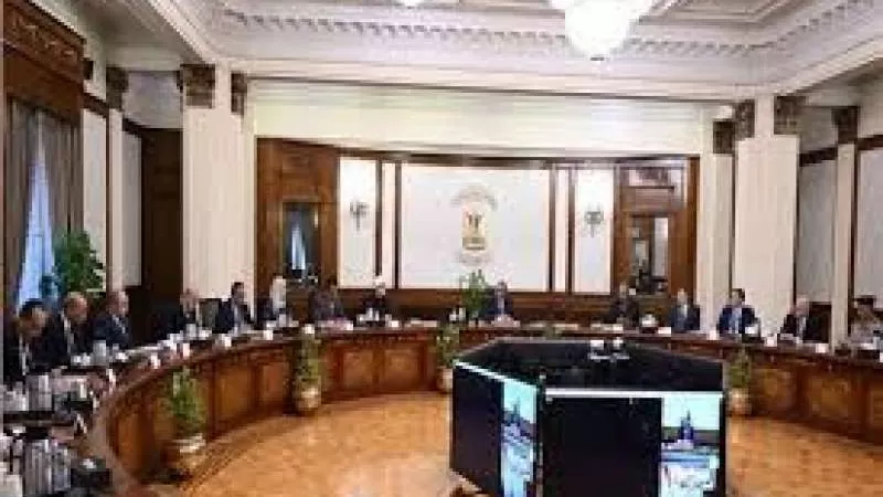 تشمل الشركات الوهمية ..مدبولي يقرر سحب رخص 16 شركة سياحة