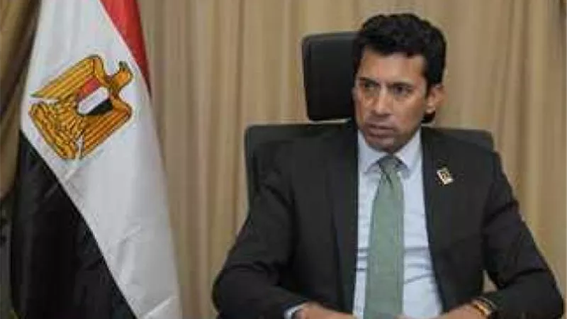 أشرف صبحي لمديرى الصالات: فخور بالشباب المتطوعين أحد أهم عوامل نجاح المونديال