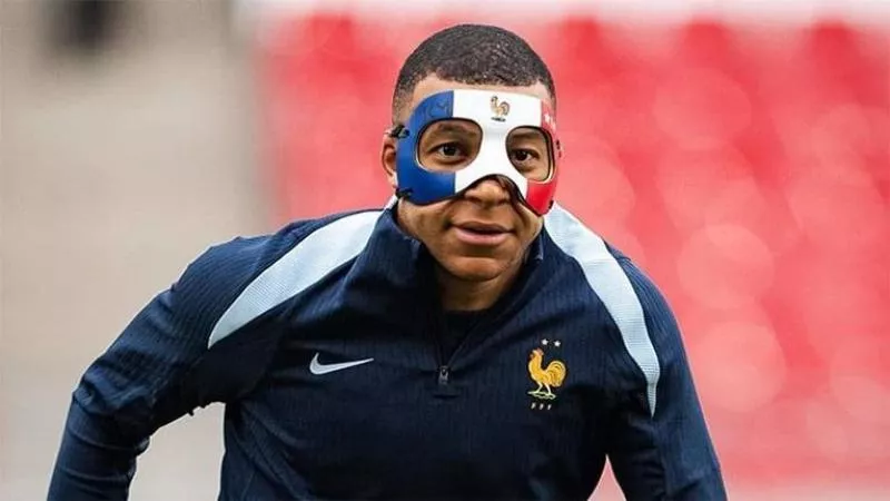 «مبابي» يقود تشكيل فرنسا لمواجهة بولندا في يورو 2024