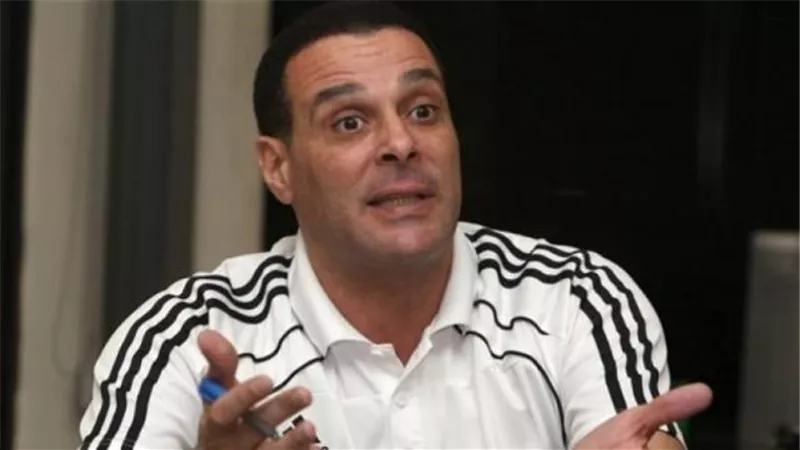 اتحاد الكرة يعيد عصام عبد الفتاح للجنة الحكام ويطيح بـ”وجيه أحمد”