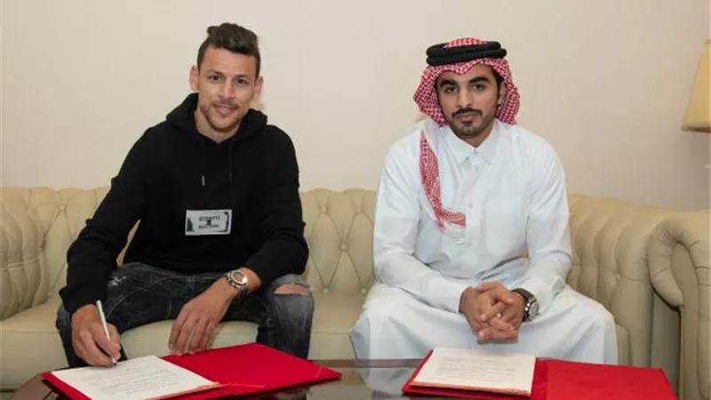 منافس الأهلي.. الدحيل القطري يضحى بالمساكني قبل مونديال الأندية