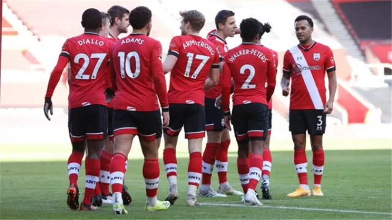 كأس الاتحاد الإنجليزي.. ساوثهامبتون يجرّد أرسنال من لقبه