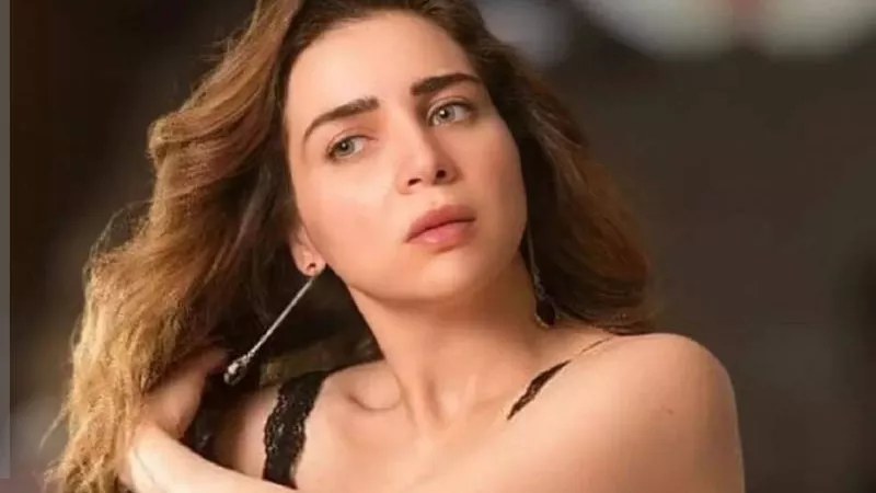 من البطلة للسنيدة.. سر تراجع مي عز الدين عن البطولة المطلقة