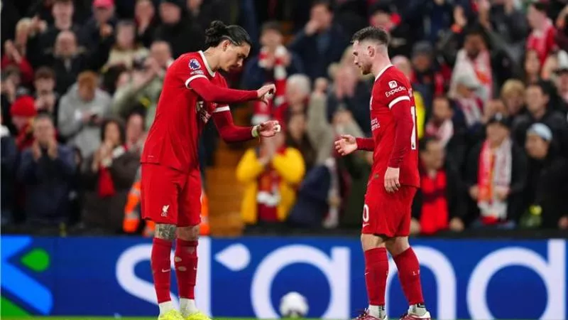 ليفربول يستهدف ضم نجم نيوكاسل يونايتد