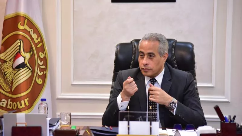 العمل تحسم موقف إجازة 30 يونيو للعاملين بالقطاع الخاص