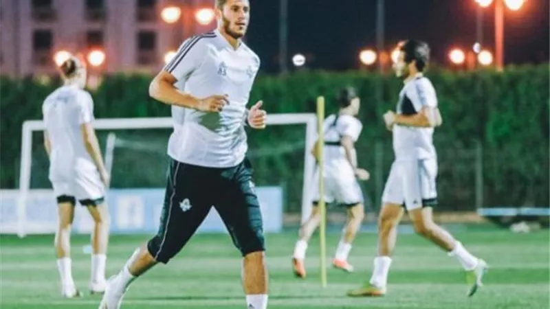 الأهلي ضد بيراميدز.. رمضان يتصدر قائمة أغلى لاعبي الفريقين