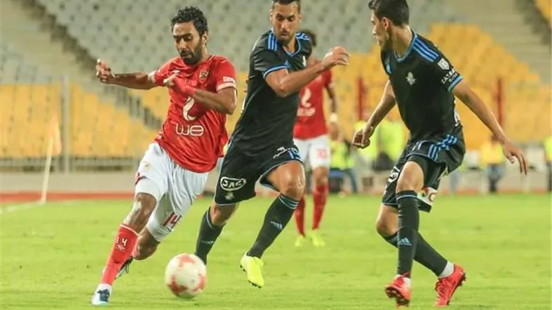 الاهلي ضد بيراميدز.. الحذر والخوف والتعادل السلبي يحسم الشوط الأول