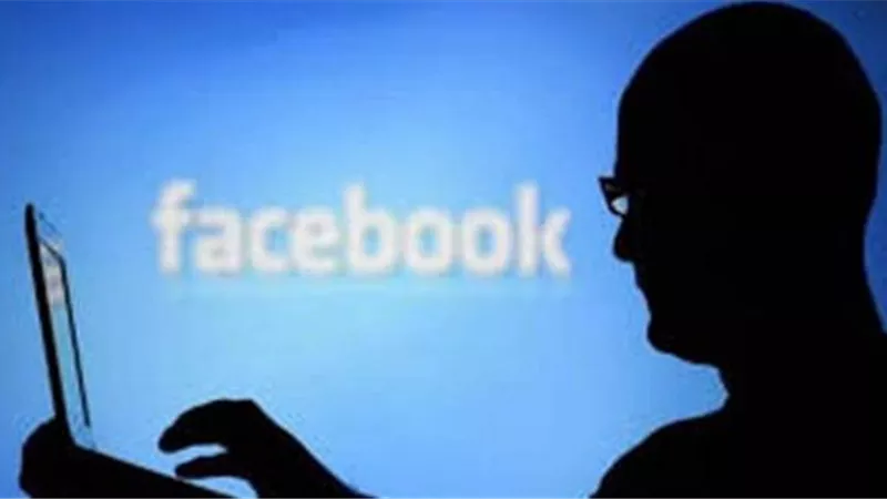 مجهول يهدد بفضح ممثلة شهيرة ونشر صورها الحميمة مع زوجها