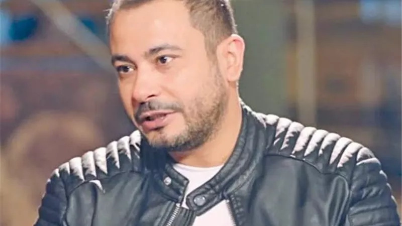 يؤيد القبلات في الأعمال الفنيه.. ويرى الفنان أهم من الشيوخ.. تصريحات جديدة لـ محمد نجاتي تثير الجدل