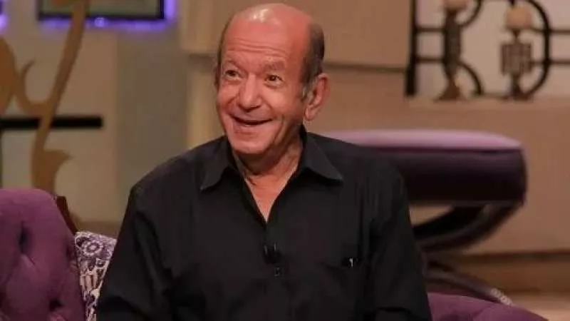 تكريم لطفي لبيب في مهرجان الزمن الجميل ويكشف عن مشروع فني جديد
