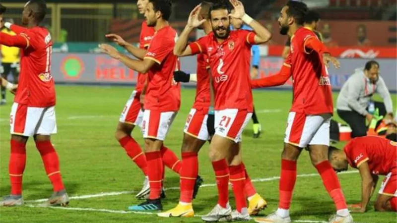 نجم الأهلي الي انقرة  التركي رسميًا
