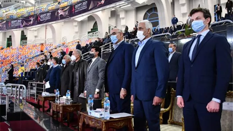وزير الرياضة يشهد مباراة أسبانيا والدنمارك بمونديال اليد