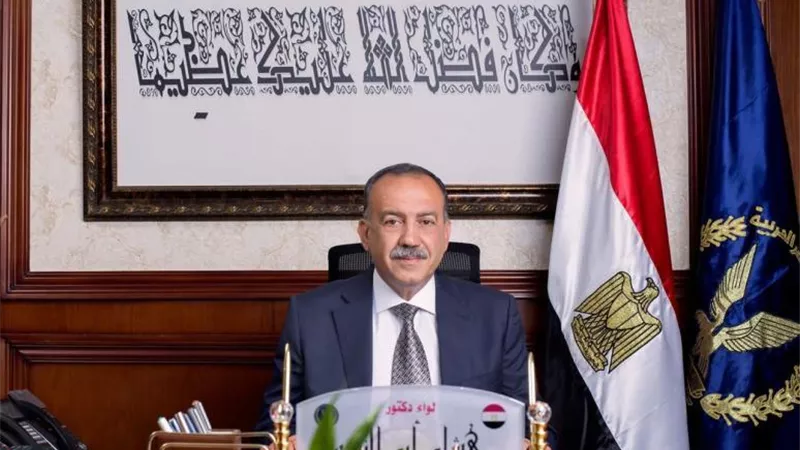 جولة ليلية مفاجئة.. محافظ أسيوط يتفقد مستشفى الإيمان العام